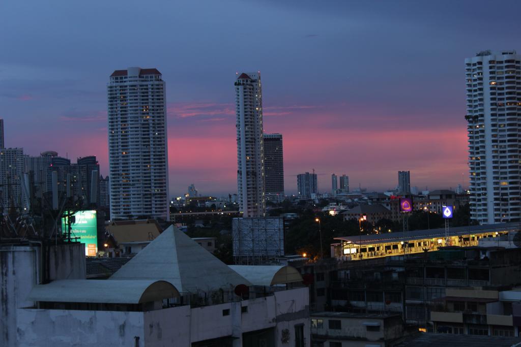 Pas Cher Hotel De Bangkok Eksteriør billede